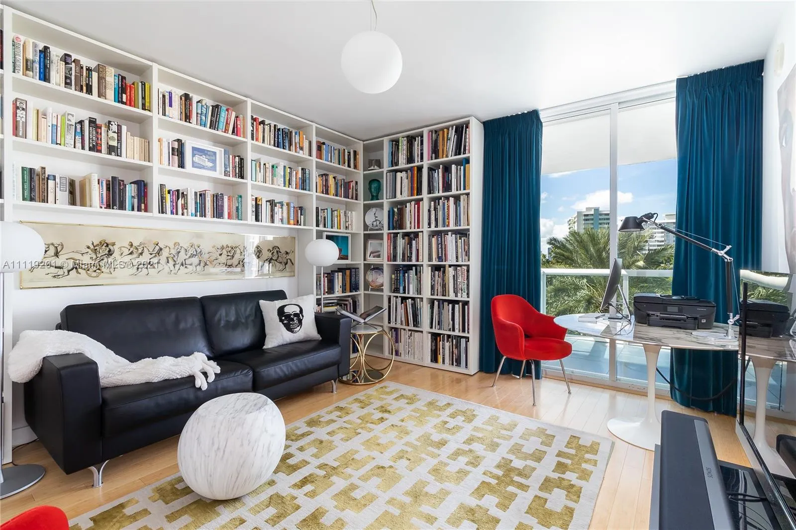 10 Venetian Way # 501, Miami Beach FL 33139