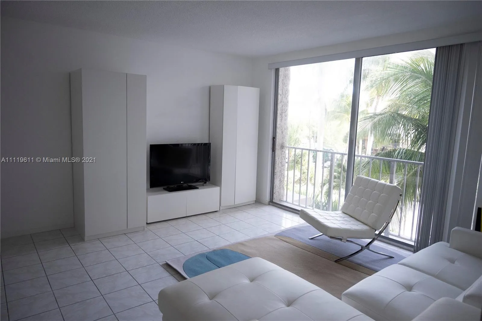1 bedroom 1 bath for sale at 800 West Ave # 414, Miami Beach FL 33139