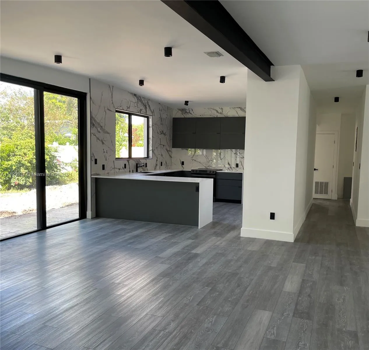 19600 NE 19th Ave, Miami FL 33179