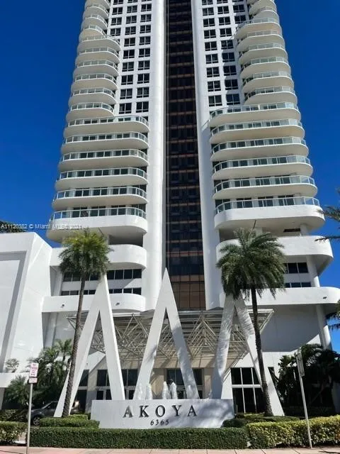 1 bedroom 1 bath for sale at 6365 Collins Ave # 805, Miami Beach FL 33141