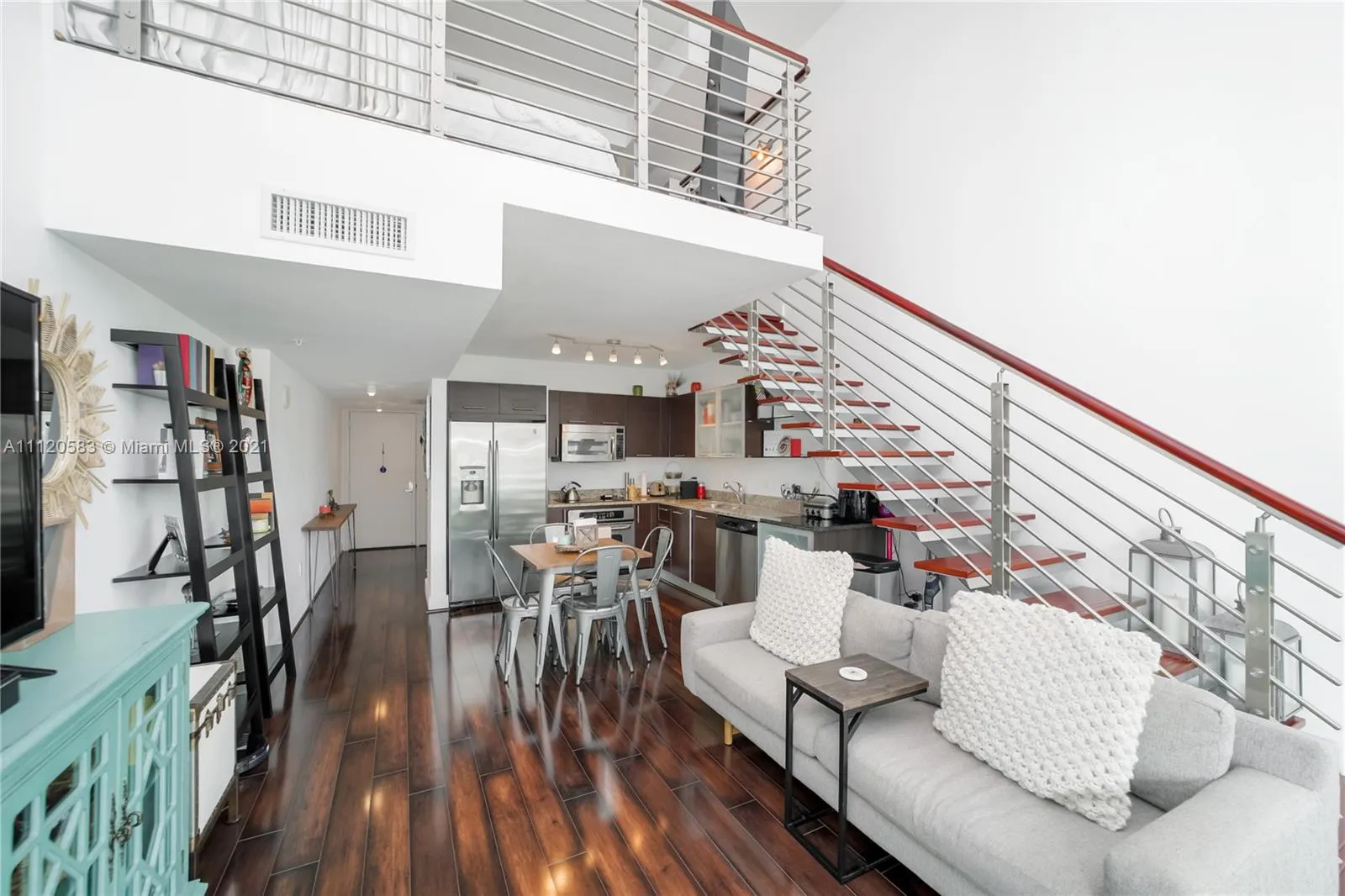 41 SE 5th St # 704, Miami FL 33131