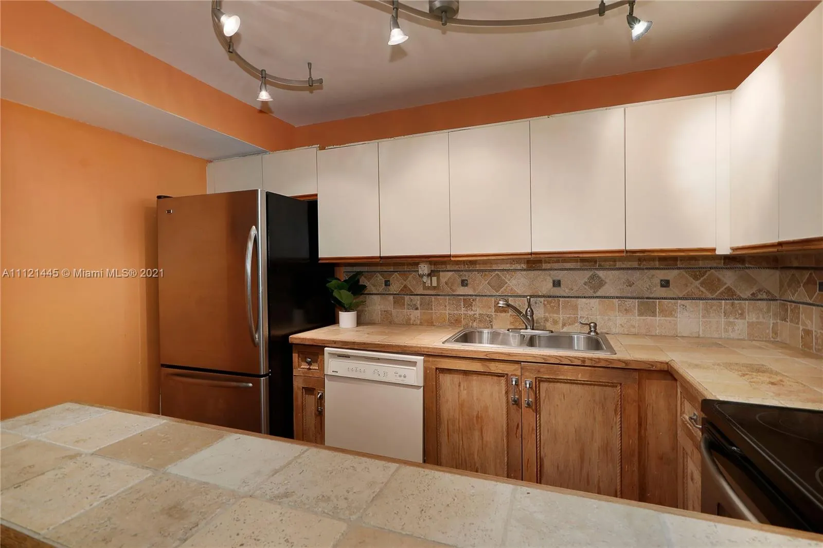 5750 Turin St # 207, Coral Gables FL 33146