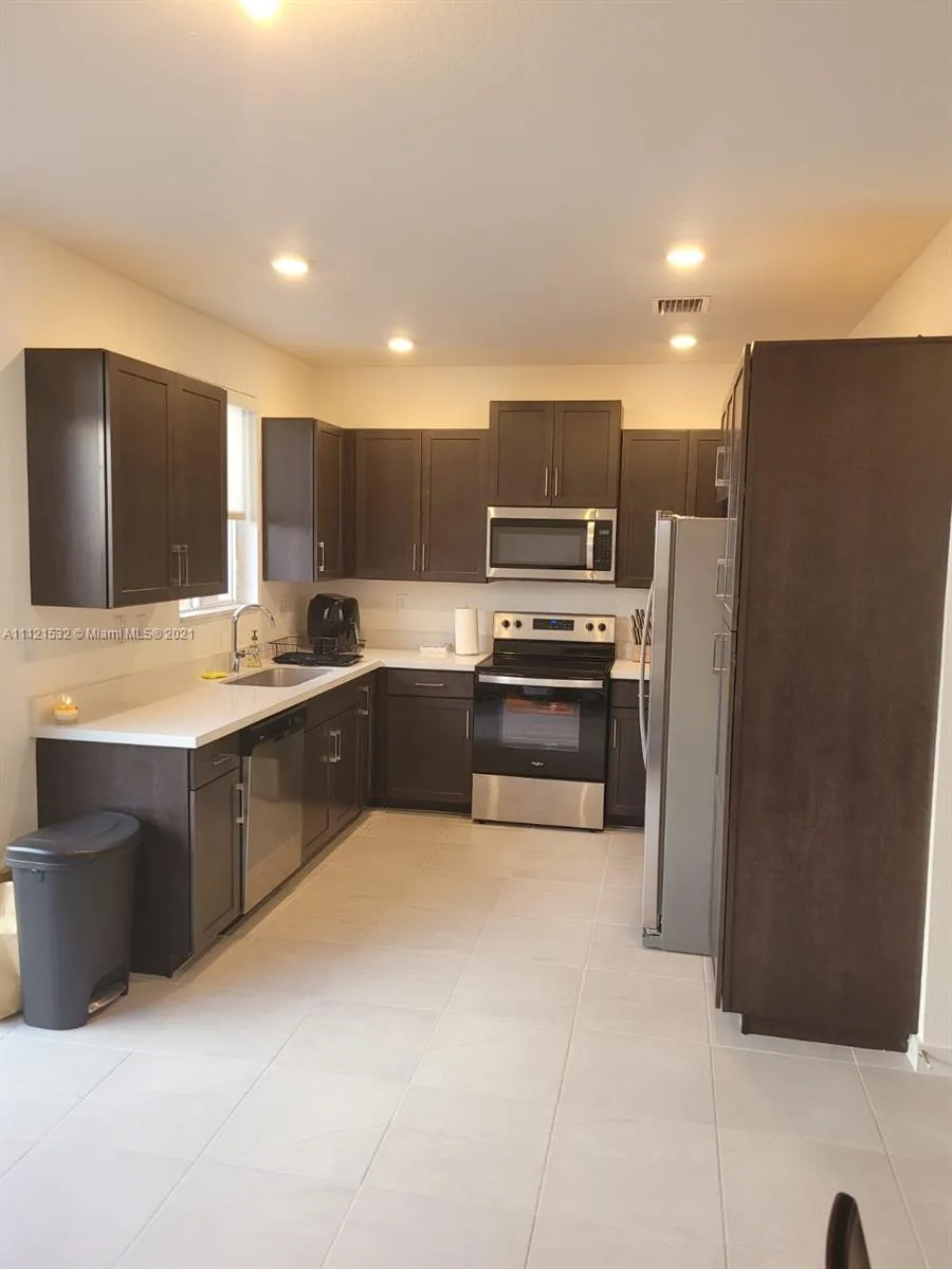 3 bedroom 2 bath for sale at 1051 SE 23rd Ter, Homestead FL 33035