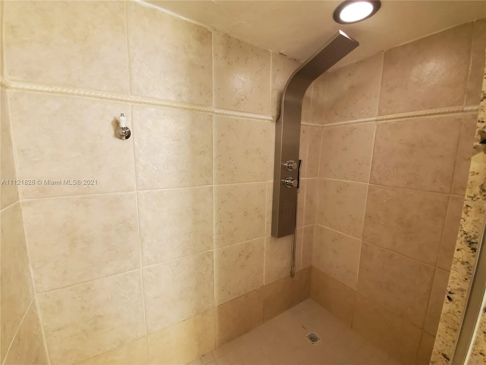 100 Golden Isles Dr # 114, Hallandale Beach FL 33009