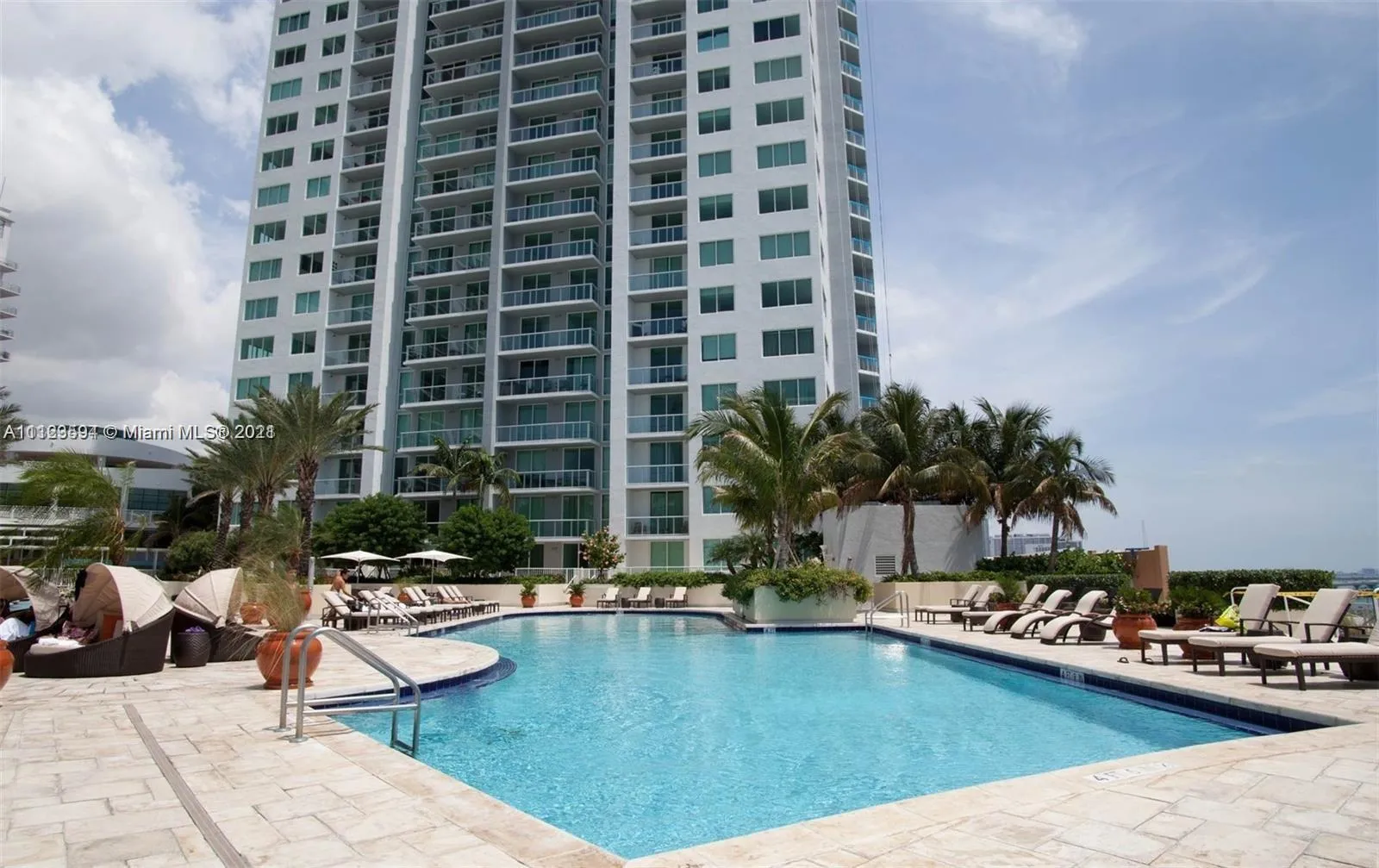 253 NE 2nd St # 2001, Miami FL 33132