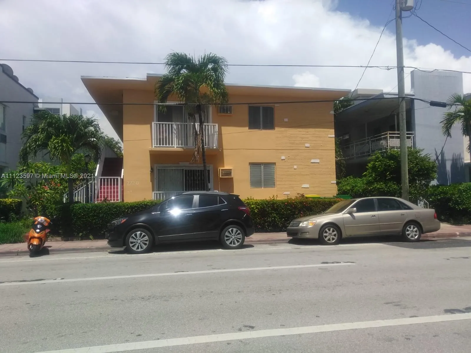 7720 Harding Ave # 1, Miami Beach FL 33141