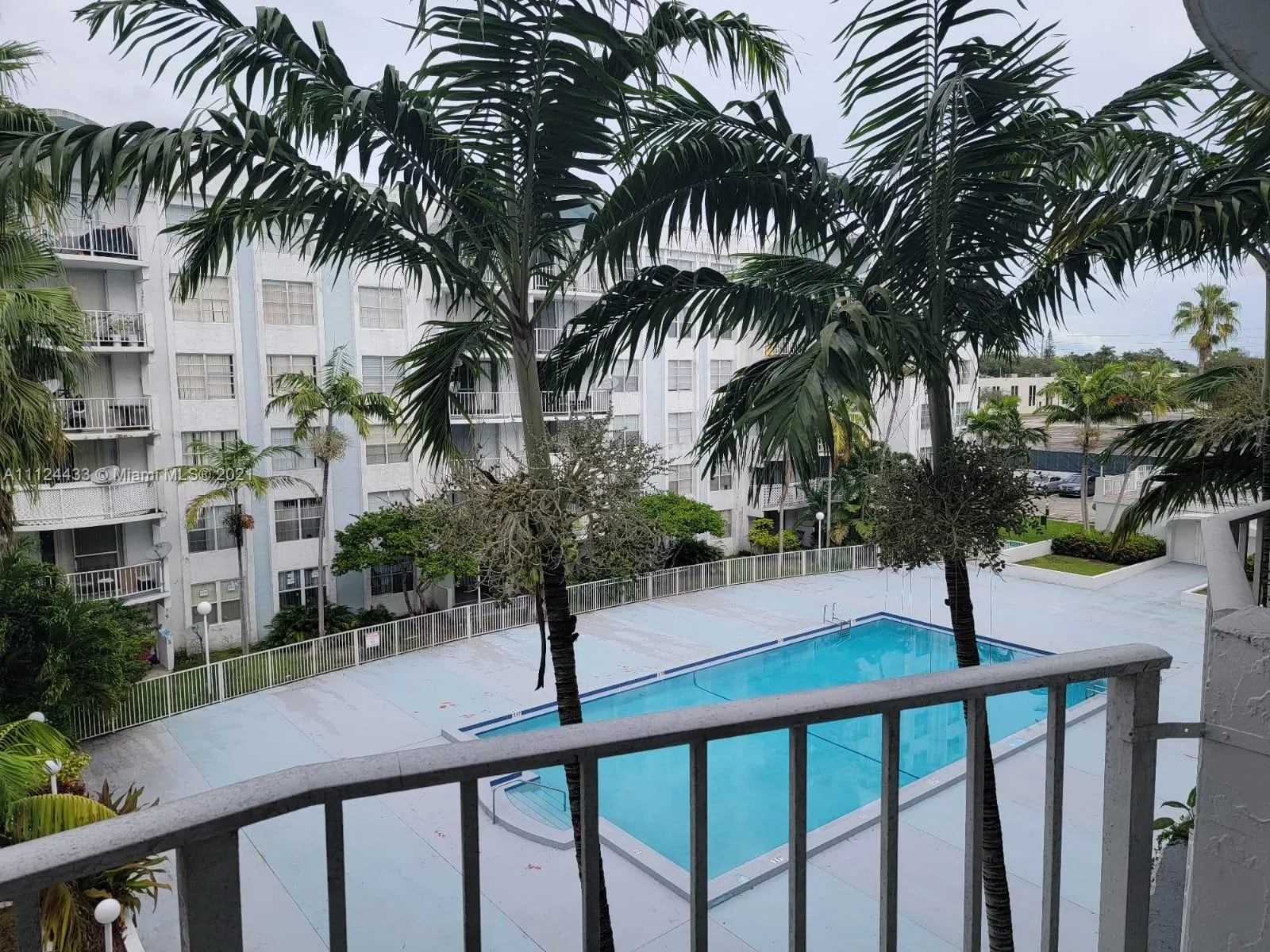 1 bedroom 1 bath for sale at 494 NW 165th St Rd # C404, Miami FL 33169