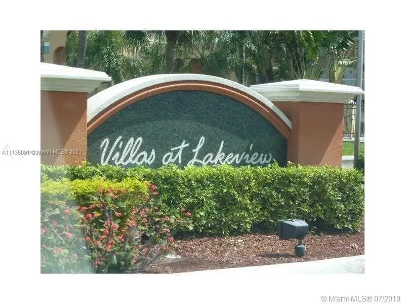 2 bedroom 2 bath for sale at 5200 NW 31st Ave # 217, Fort Lauderdale FL 33309