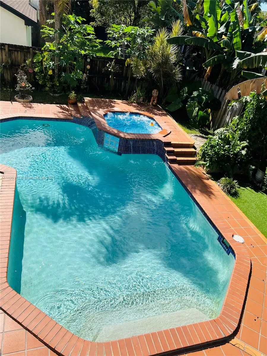 5510 SW 147th Ct, Miami FL 33185