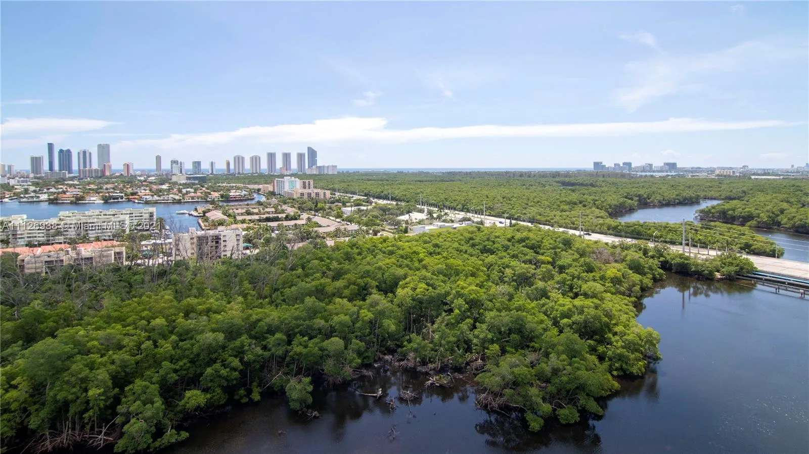 16385 Biscayne Blvd # 2016, North Miami Beach FL 33160
