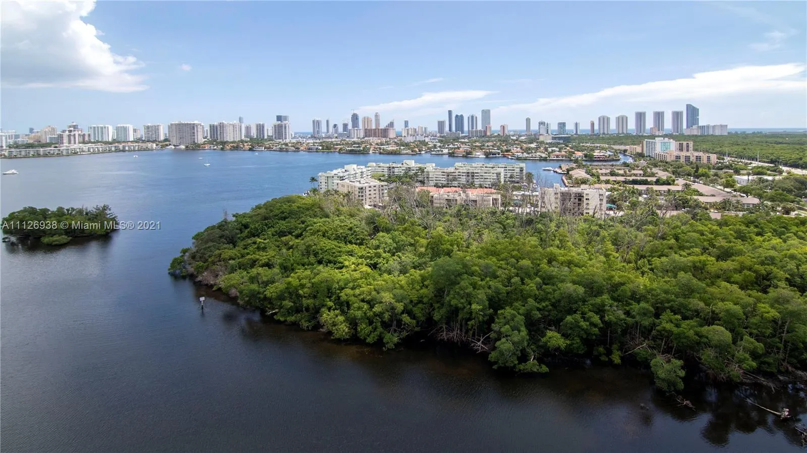 16385 Biscayne Blvd # 2016, North Miami Beach FL 33160