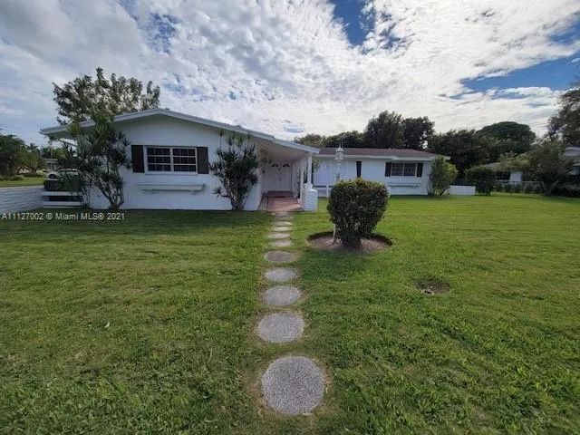 3 bedroom 2 bath for sale at 7300 SW 116th St, Pinecrest FL 33156