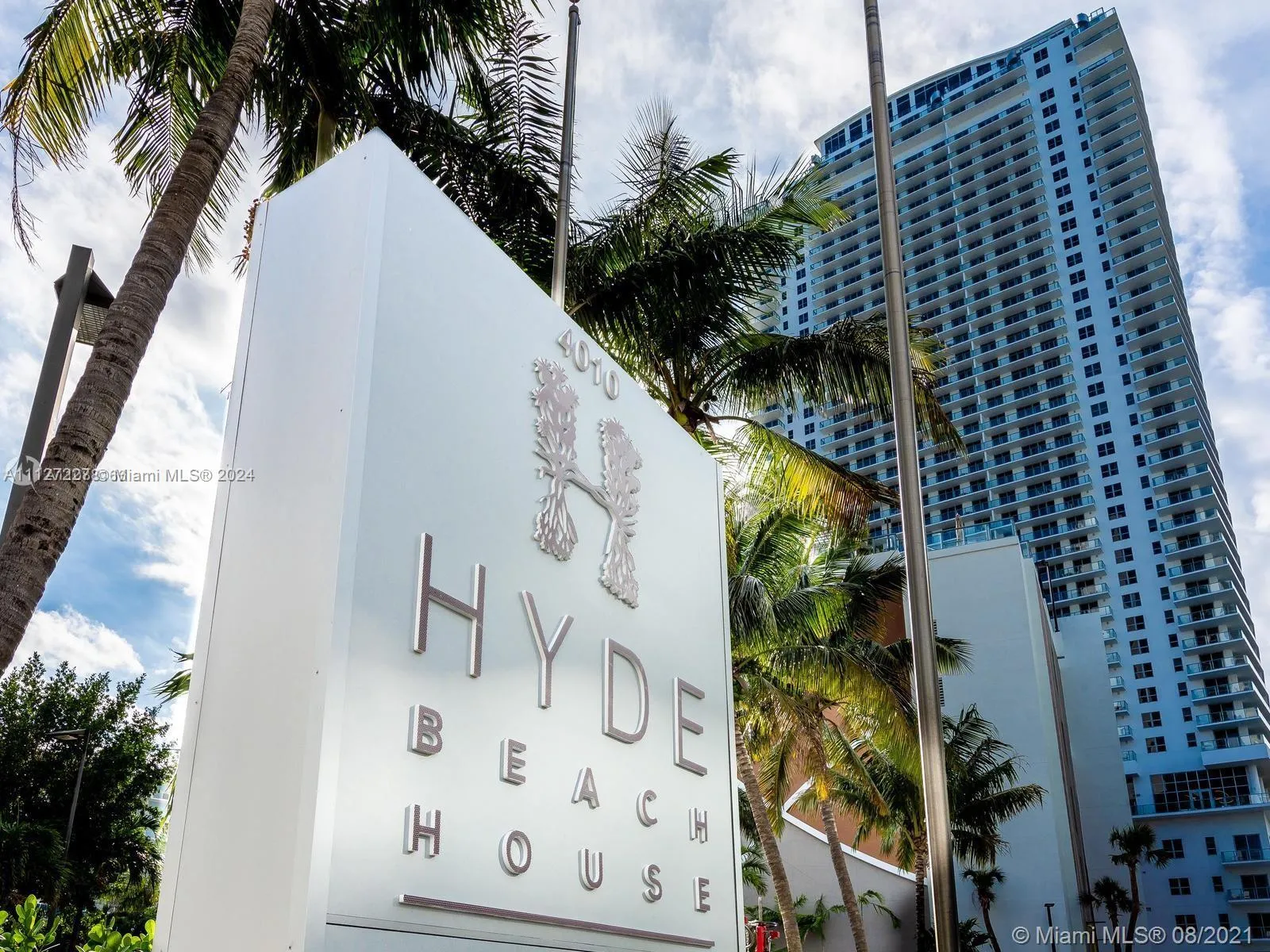 4010 S Ocean Dr # R401, Hollywood FL 33019