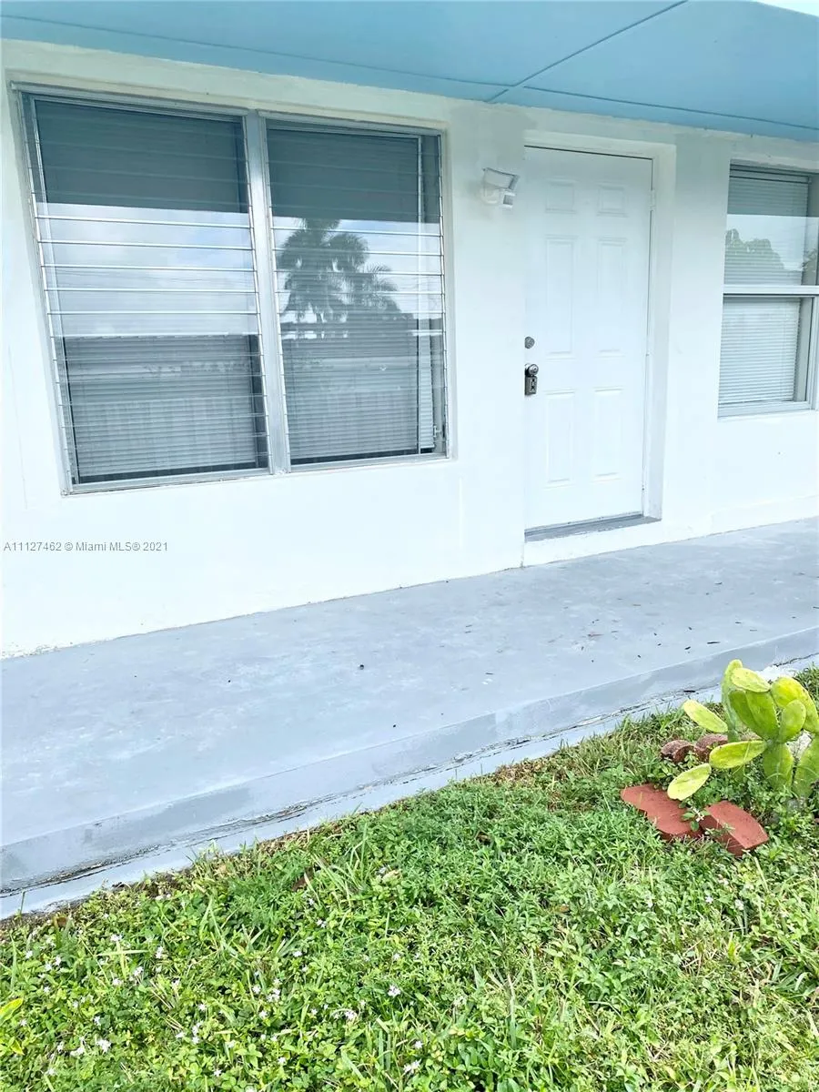 for sale at 1005 NE 2nd St, Hallandale Beach FL 33009