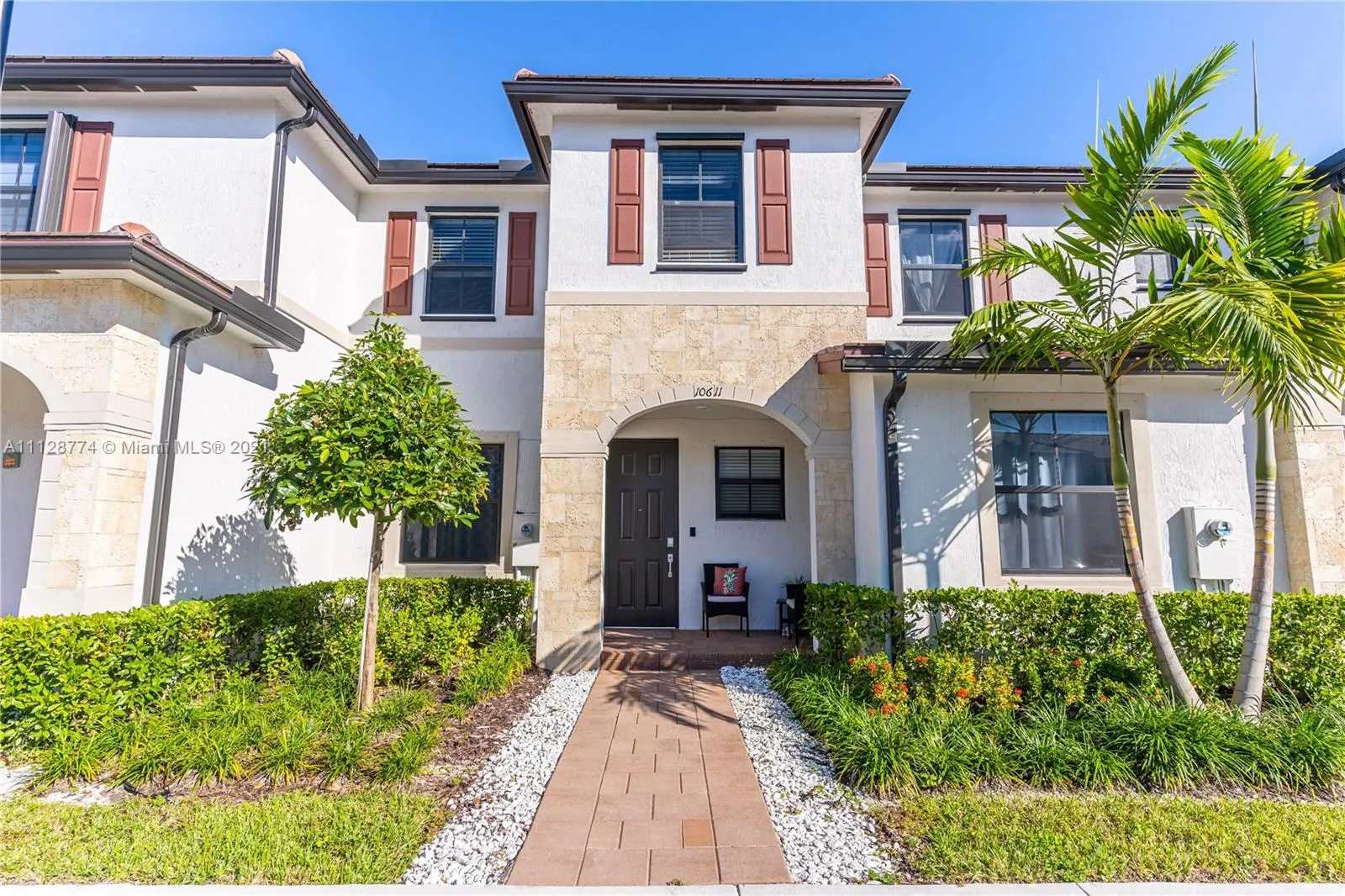 3 bedroom 2 bath for sale at 10611 W 33rd Ct # 10611, Hialeah FL 33018