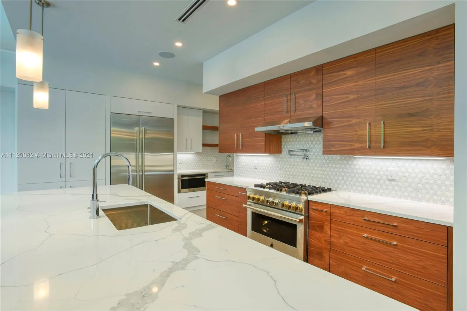 1807 NE 18th St, Fort Lauderdale FL 33305