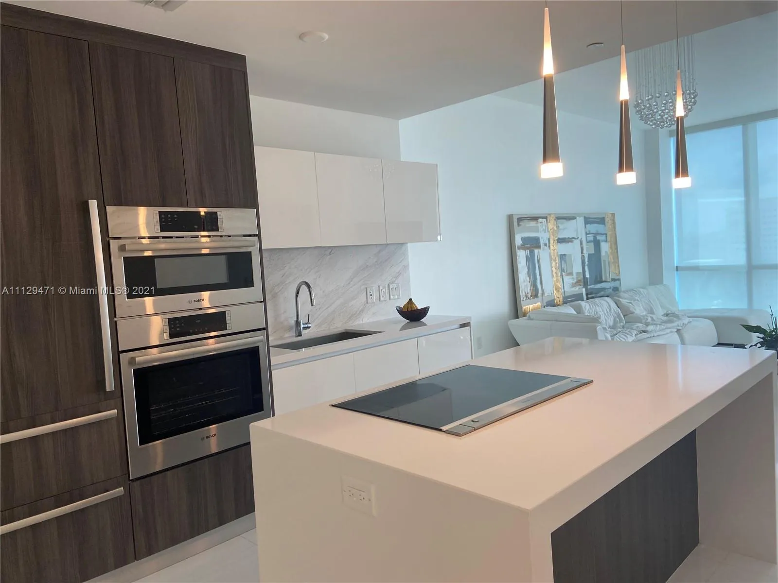 851 NE 1st Ave # 1606, Miami FL 33132