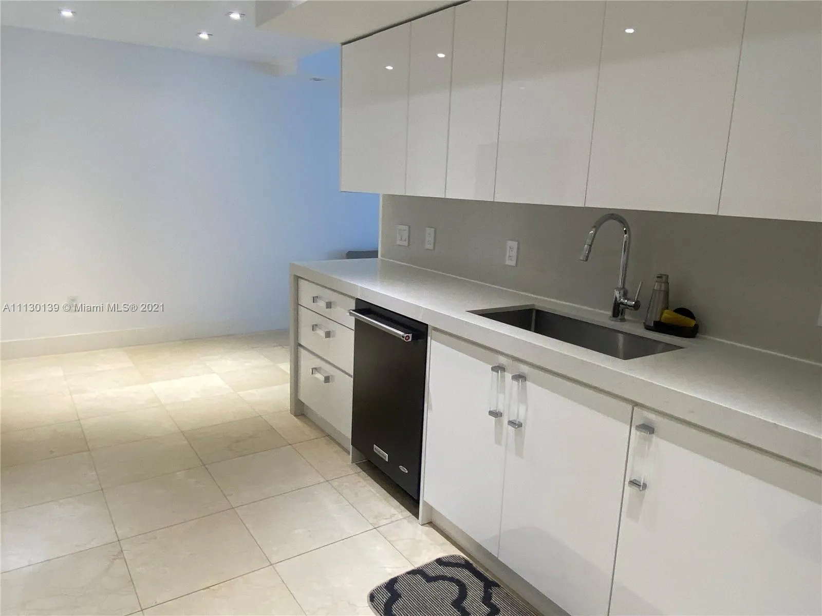 10175 Collins Ave # 504, Bal Harbour FL 33154