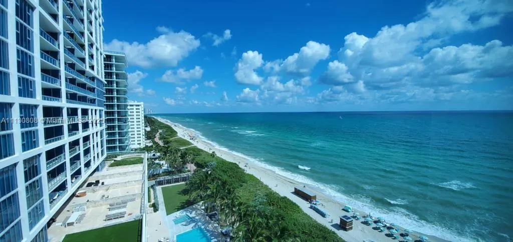 1 bedroom 1 bath for sale at 6801 Collins Ave # C1115, Miami Beach FL 33141