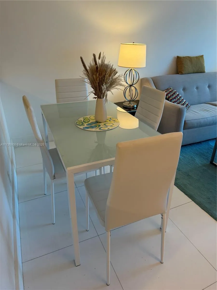 6801 Collins Ave # C1115, Miami Beach FL 33141