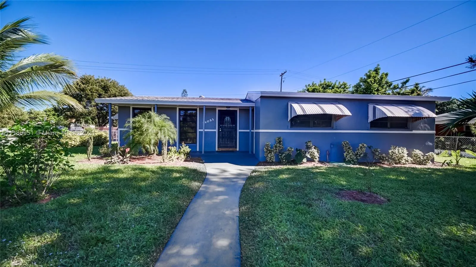 4 bedroom 2 bath for sale at 19021 NW 12th Ct, Miami Gardens FL 33169