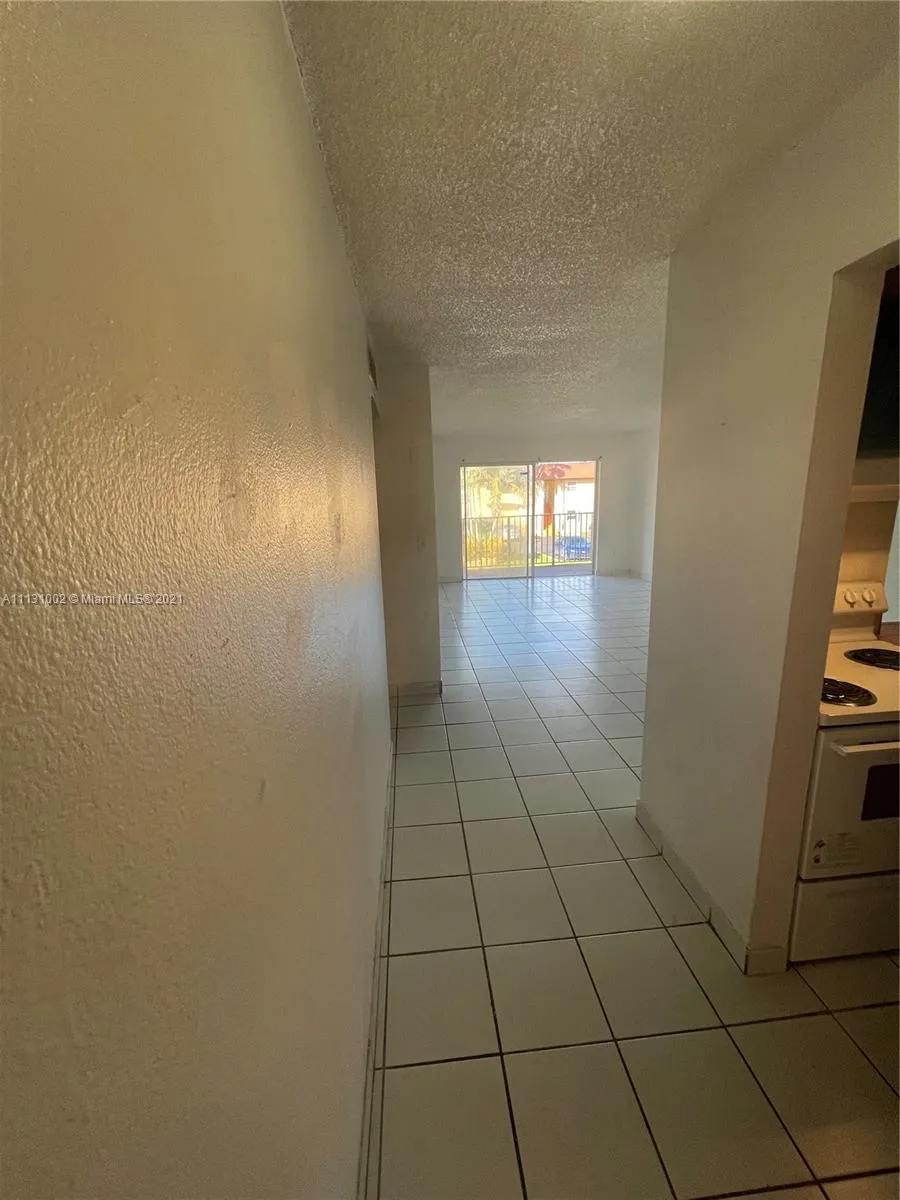 9970 SW 88th St # 9, Miami FL 33176