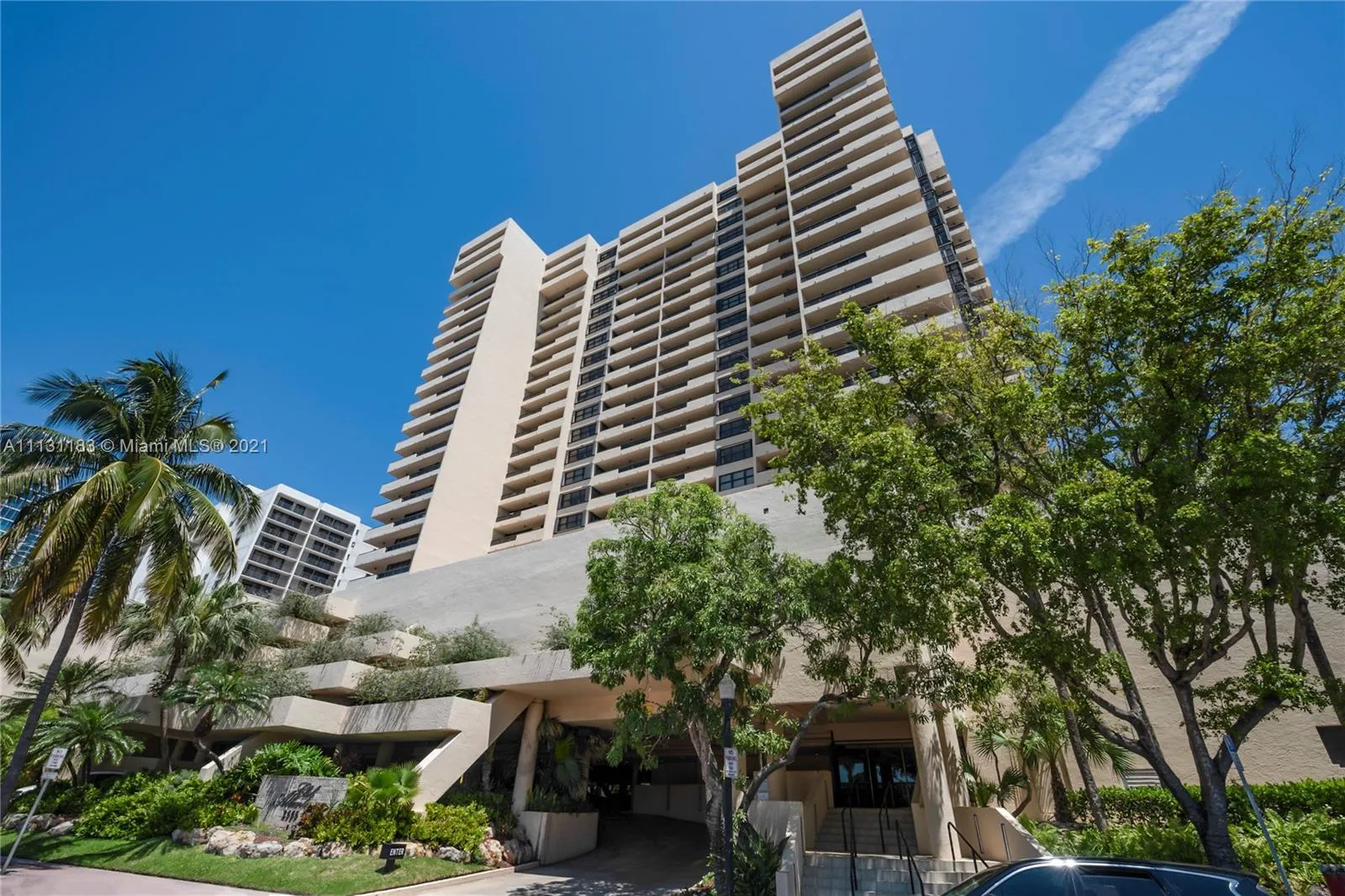 2 bedroom 2 bath for sale at 2555 Collins Ave # 2002, Miami Beach FL 33140