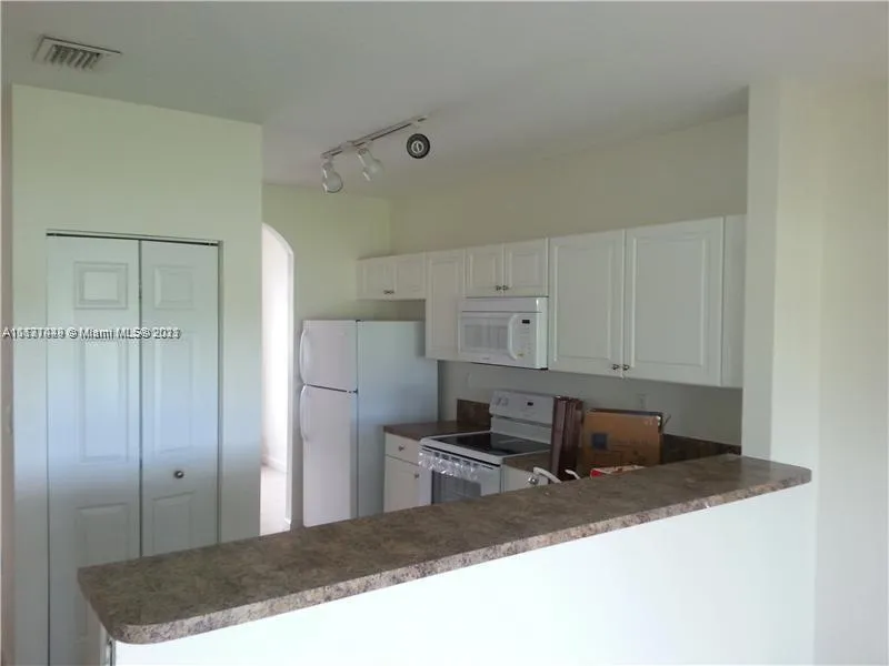 1490 NE 33rd Ave # 13, Homestead FL 33033