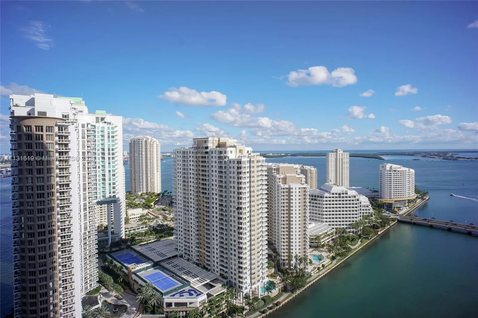 2 bedroom 2 bath for sale at 475 Brickell Ave # 3107, Miami FL 33131