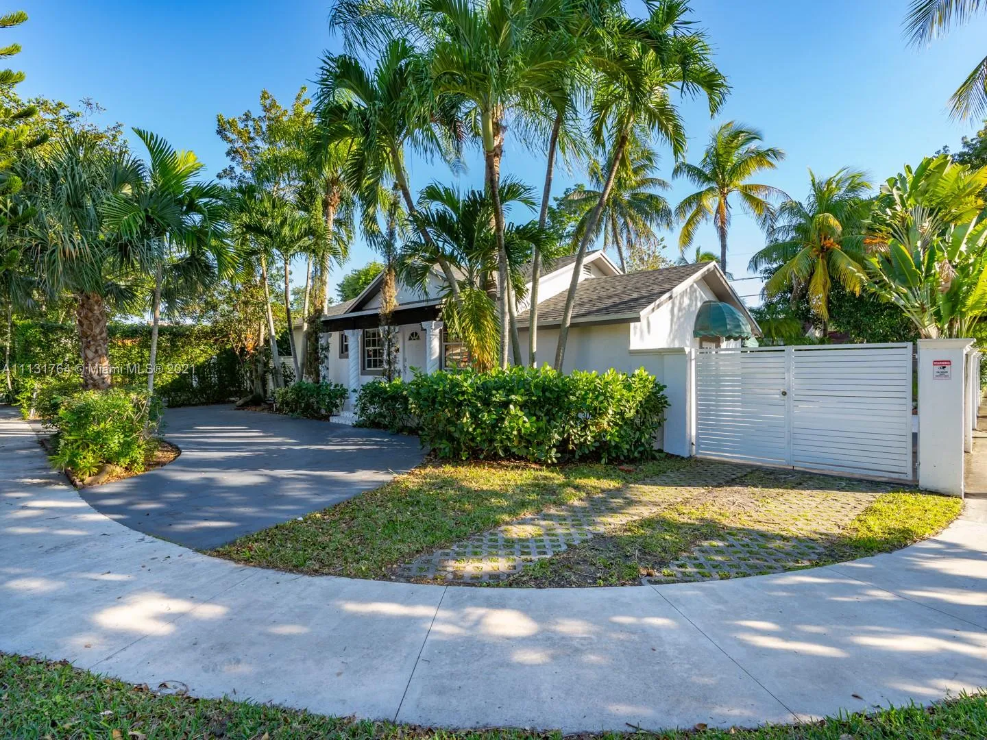 4384 SW 12th St, Miami FL 33134