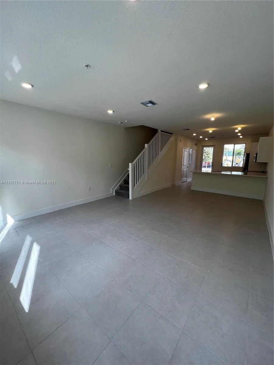 6453 NW 102nd Path # 103, Doral FL 33178