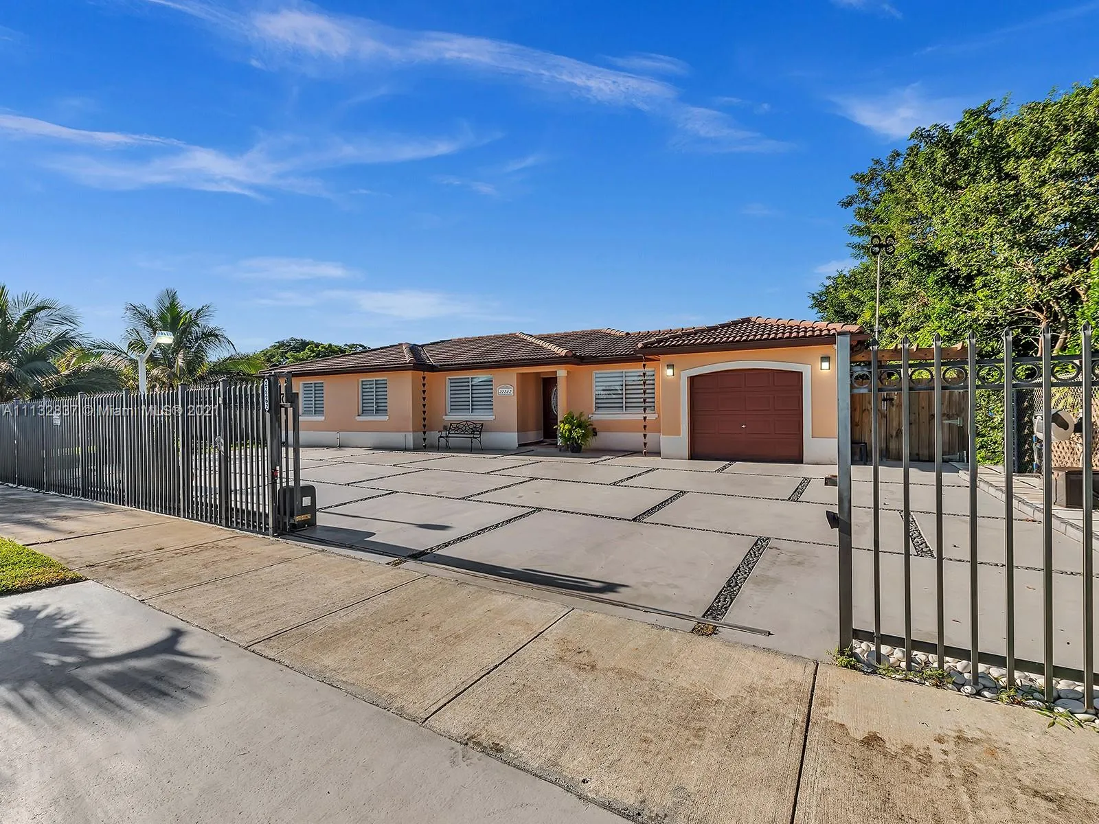 22262 SW 123rd Dr, Miami FL 33170