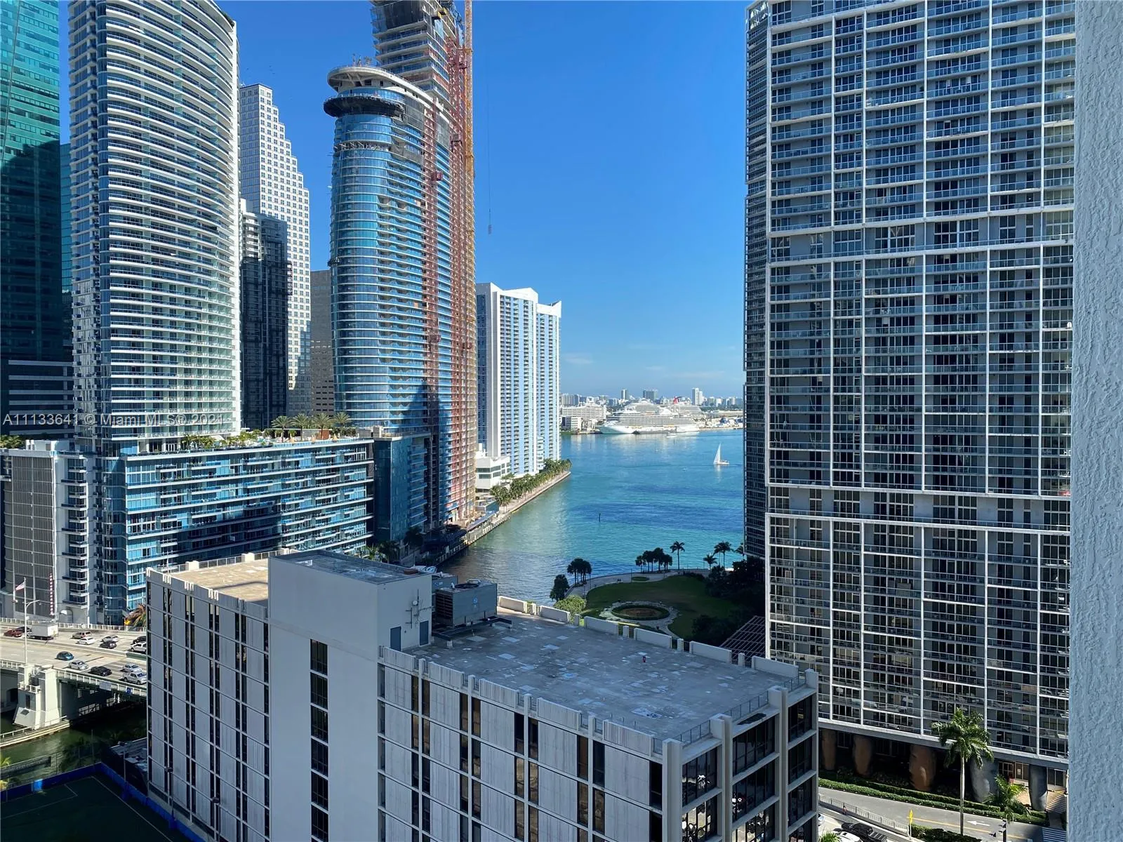 55 SE 6th St # 2107, Miami FL 33131