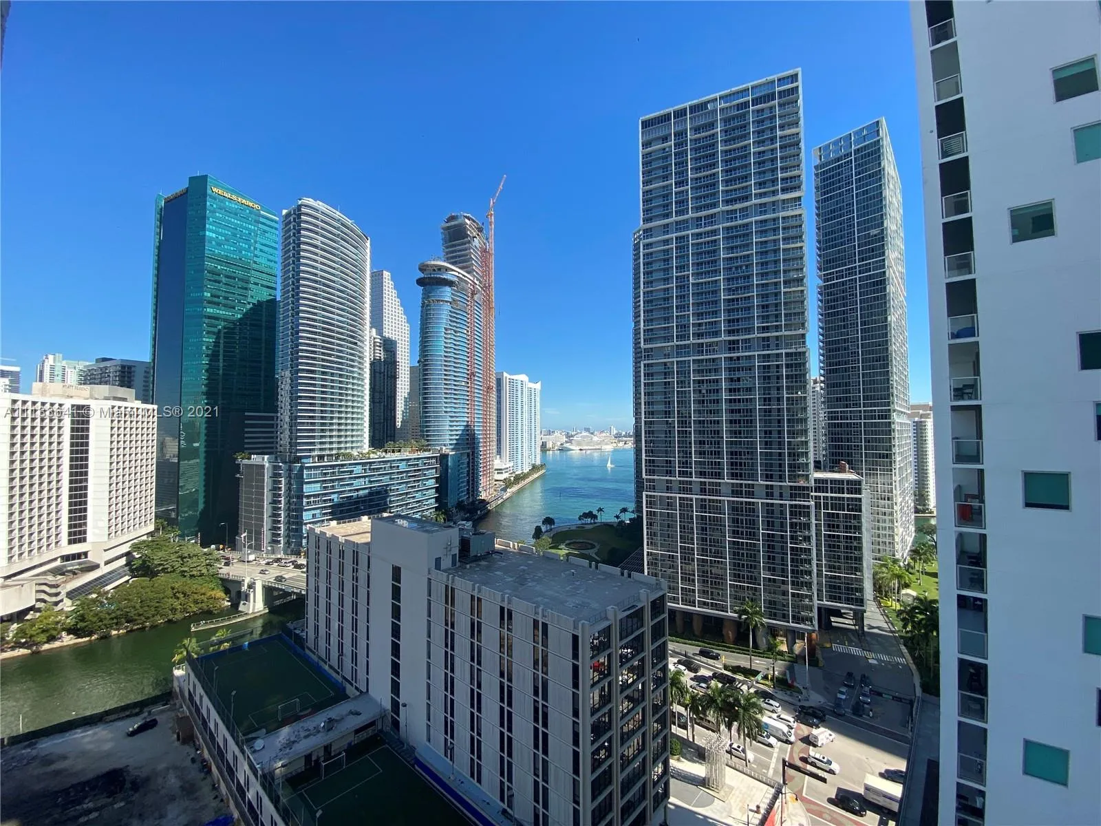 55 SE 6th St # 2107, Miami FL 33131