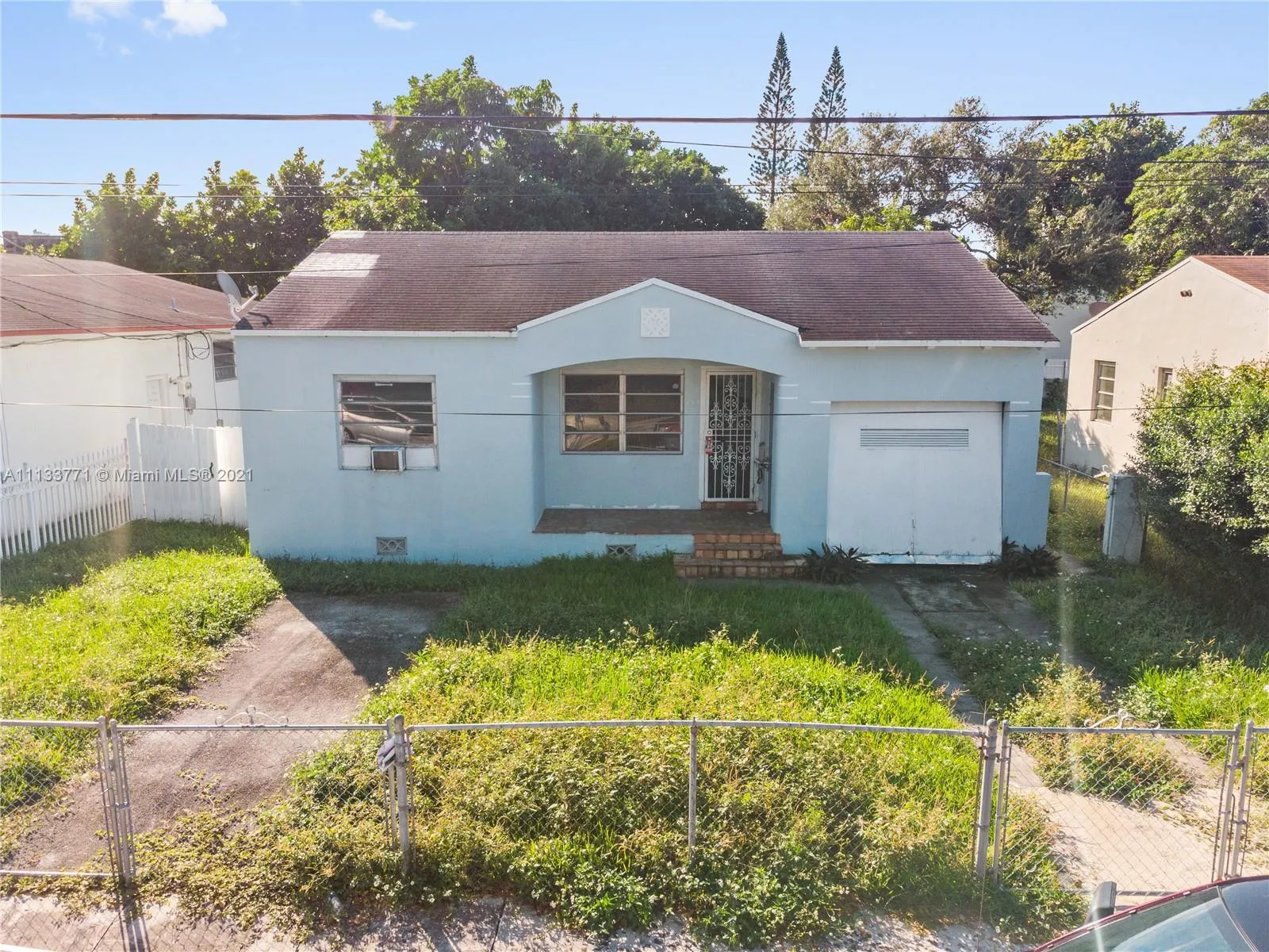 260 NW 43rd St, Miami FL 33127
