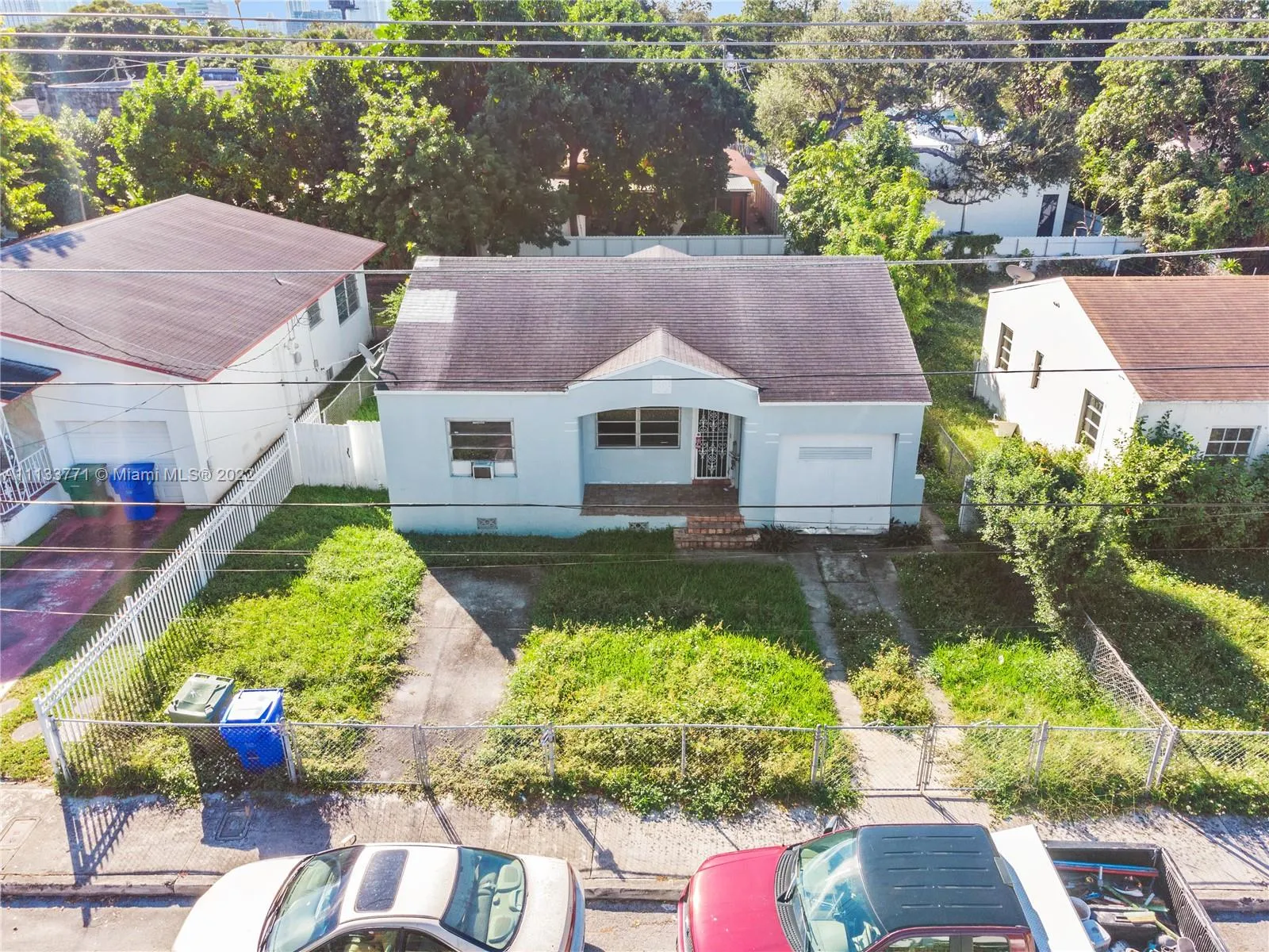 260 NW 43rd St, Miami FL 33127