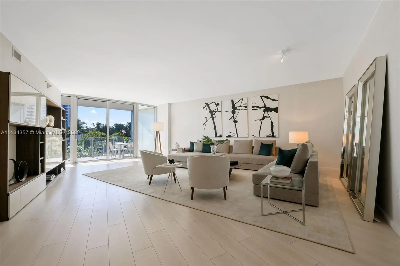 1 Collins Ave # 304, Miami Beach FL 33139