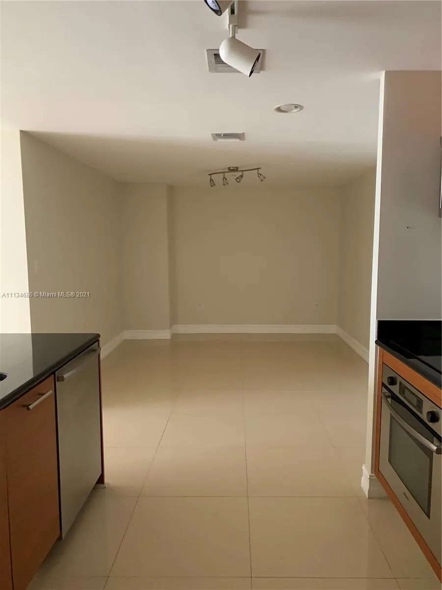 1 bedroom 1 bath for sale at 50 Biscayne Blvd # 2507, Miami FL 33132