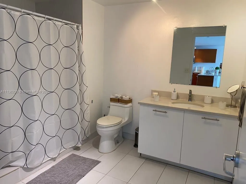 3250 NE 1st Ave # 810, Miami FL 33137