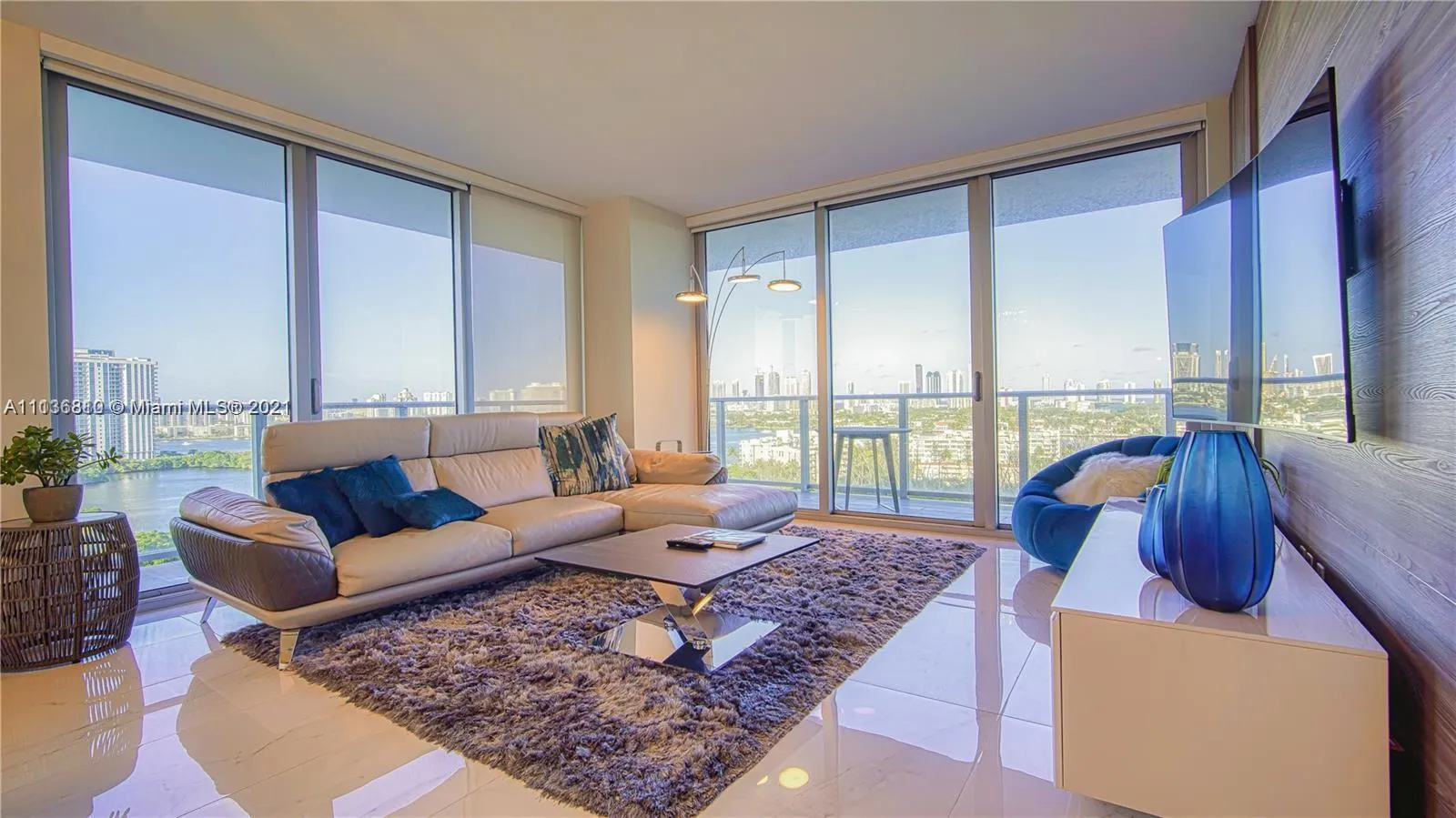 3 bedroom 3 bath for sale at 16385 Biscayne Blvd # 1415, North Miami Beach FL 33160