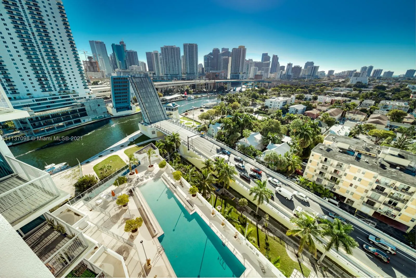 2 bedroom 2 bath for sale at 10 SW South River Dr # 1406, Miami FL 33130