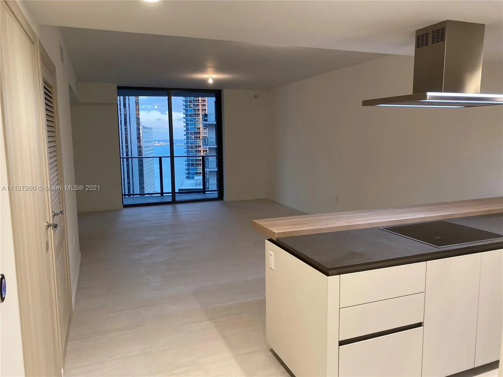 1000 Brickell Plz # 3303, Miami FL 33131