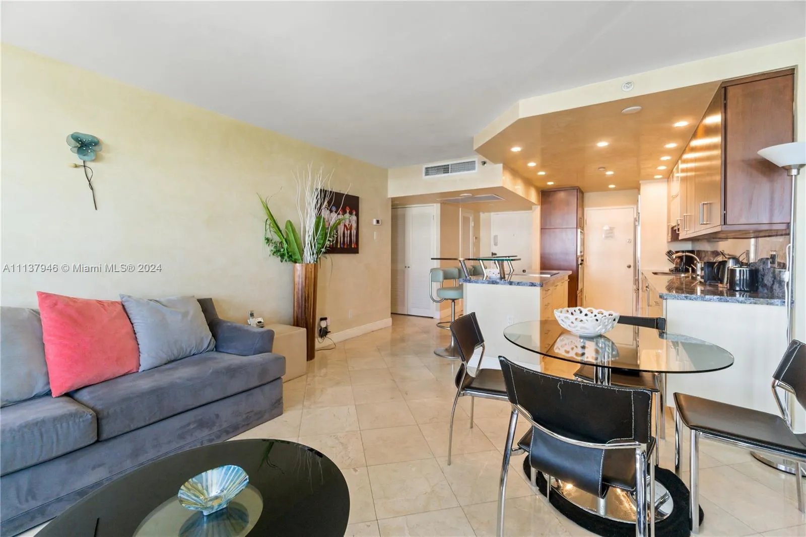 100 Lincoln Rd # 1533, Miami Beach FL 33139