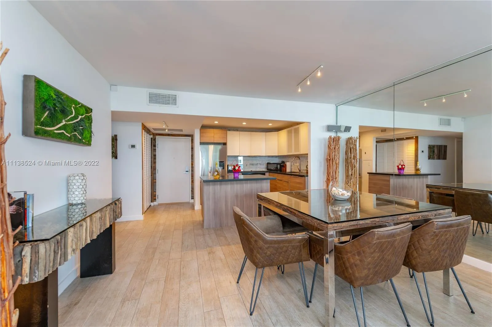 2301 Collins Ave # 716, Miami Beach FL 33139