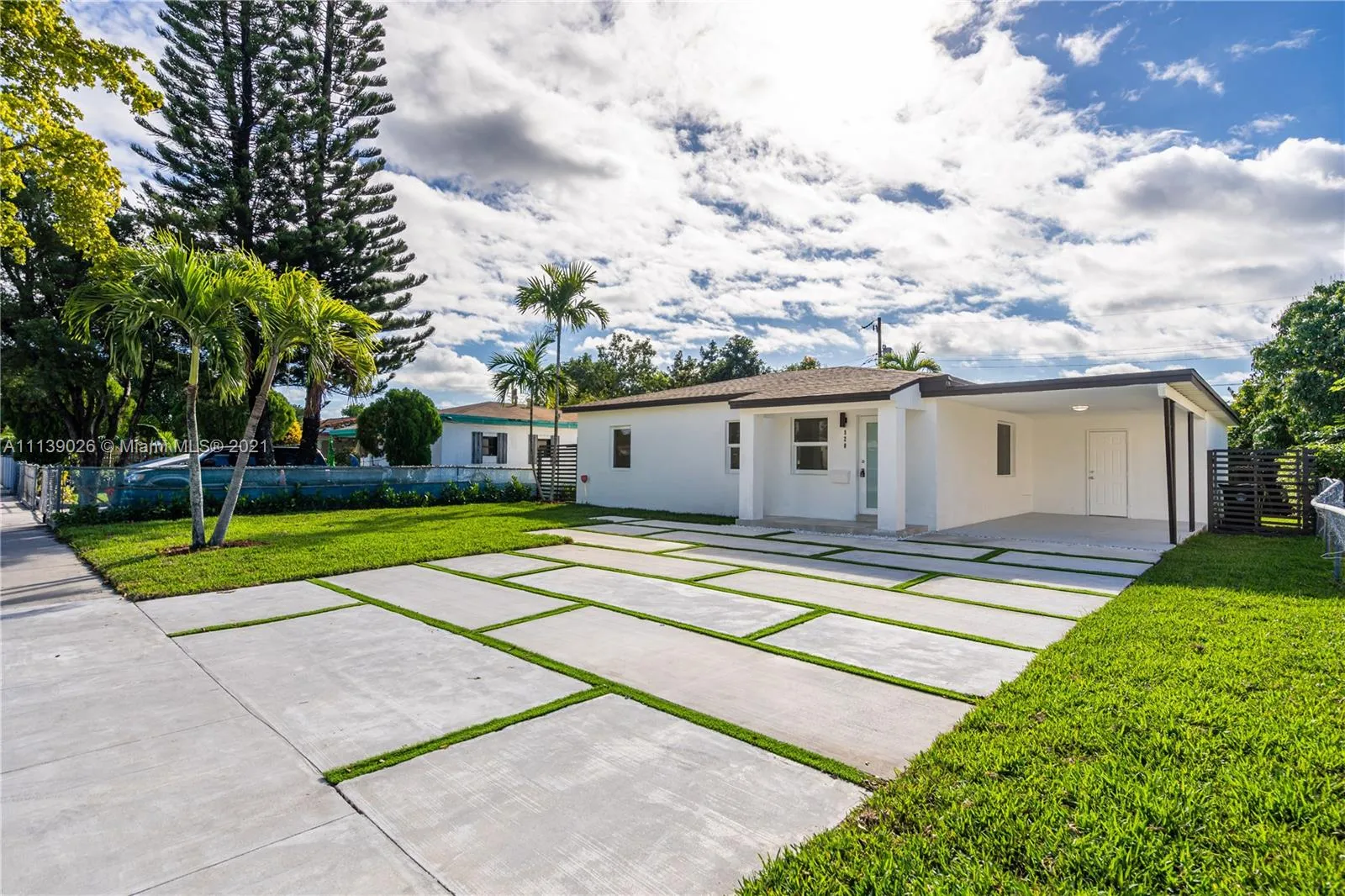 920 NE 159th St, North Miami Beach FL 33162