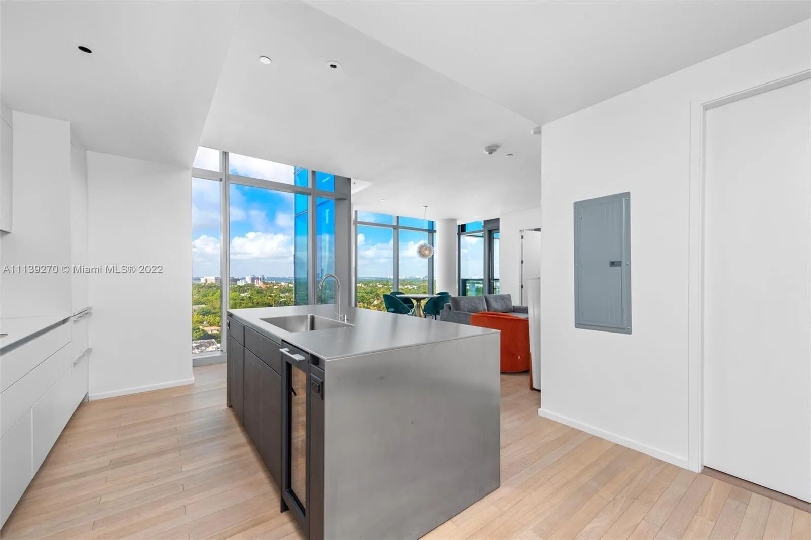 2901 Collins Ave # 1403, Miami Beach FL 33140