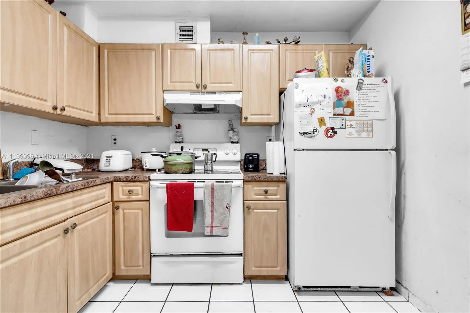 5755 W 20th Ave # 315, Hialeah FL 33012