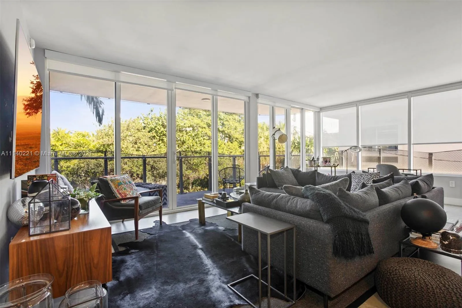 2155 Washington Ct # 210, Miami Beach FL 33139