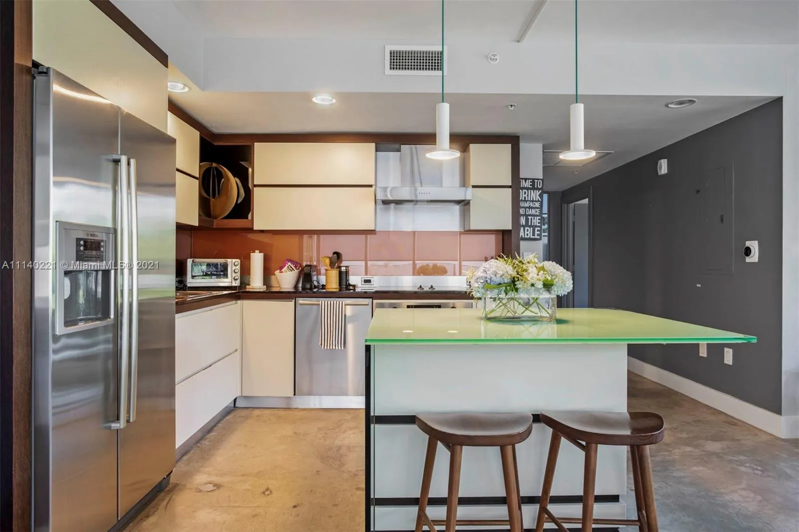 2155 Washington Ct # 210, Miami Beach FL 33139