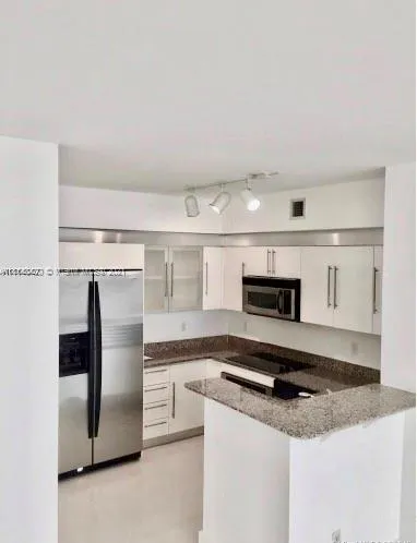 335 S Biscayne Blvd # 3900, Miami FL 33131